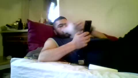 Snapshot of luffray chatting on February 16, 2026, 2:35 pm luffray online show from February 16, 2026, 2:35 pm