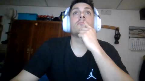 A slave to the mistress.. un esclavo para las amas dominantes. online show from April 28, 2026, 7:08 pm