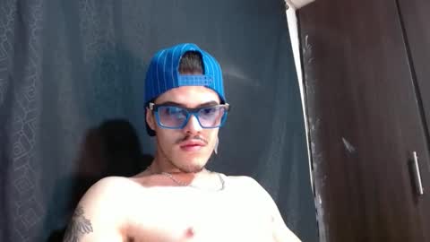 Luis AS online show from November 17, 2025, 10:15 pm