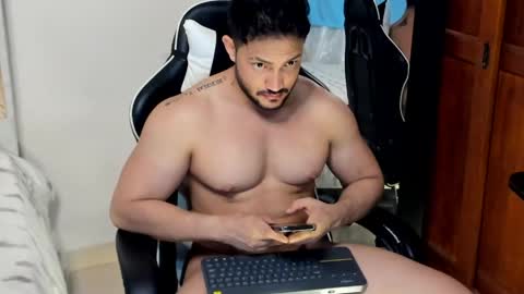 luis_baptista online show from March 25, 2026, 12:49 am