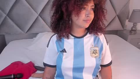 Snapshot of luisa_cameron chatting on January 18, 2025, 7:58 pm online show from January 18, 2025, 7:58 pm