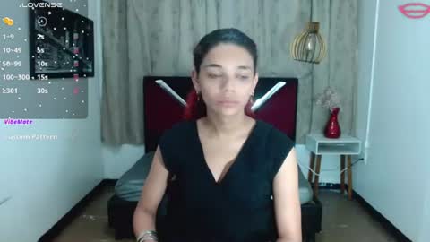 Snapshot of luisa_torres__ chatting on July 5, 2026, 3:23 am luisa_torres__ online show from July 5, 2026, 3:23 am