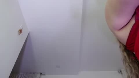 Snapshot of luisaelizaa__ chatting on July 1, 2026, 11:23 am Luisa online show from July 1, 2026, 11:23 am