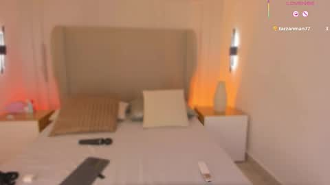 L U I S A online show from December 19, 2025, 8:38 pm