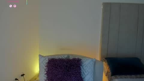 Snapshot of luisah_ chatting on May 24, 2026, 8:58 pm L U I S A online show from May 24, 2026, 8:58 pm
