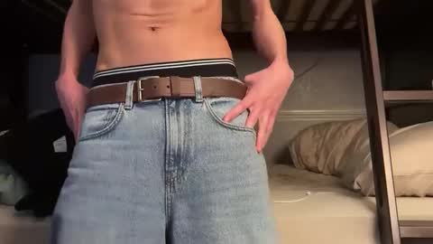 Luis online show from February 10, 2025, 1:35 am