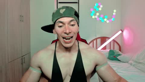 Snapshot of luisfernikesportboy chatting on December 1, 2024, 9:04 pm Luis Fer PVT IS OPEN online show from December 1, 2024, 9:04 pm