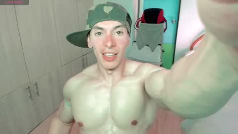 Snapshot of luisfernikesportboy chatting on February 7, 2025, 9:15 pm Luis Fer PVT IS OPEN online show from February 7, 2025, 9:15 pm