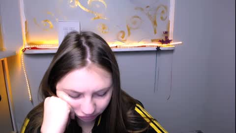 Snapshot of luizaheems_ chatting on December 8, 2024, 7:05 am Luiza online show from December 8, 2024, 7:05 am