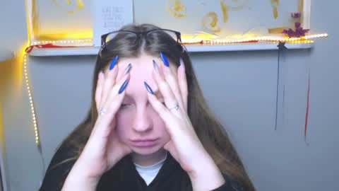 Snapshot of luizaheems_ chatting on December 11, 2024, 11:08 am Luiza online show from December 11, 2024, 11:08 am