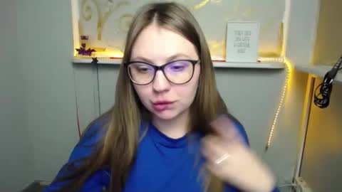 Snapshot of luizaheems_ chatting on December 16, 2024, 11:44 am Luiza online show from December 16, 2024, 11:44 am