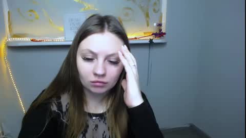 Snapshot of luizaheems_ chatting on March 7, 2025, 10:45 am Luiza online show from March 7, 2025, 10:45 am