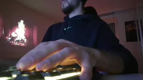 Snapshot of lukasschoetz chatting on November 13, 2025, 7:35 pm lukasschoetz online show from November 13, 2025, 7:35 pm