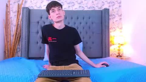 luke_carter online show from November 3, 2025, 1:12 pm