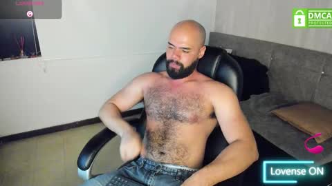 luke diaz7 online show from October 30, 2025, 4:03 am