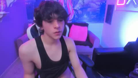 Snapshot of luke_howland chatting on December 10, 2024, 2:28 pm Luke online show from December 10, 2024, 2:28 pm