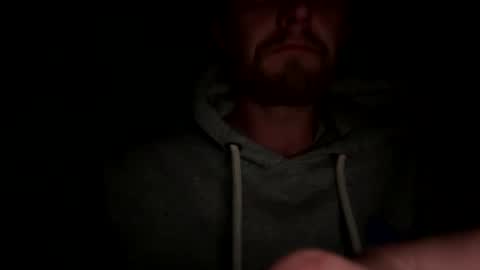 Snapshot of lukeeeeey96 chatting on October 1, 2025, 4:51 am lukeeeeey96 online show from October 1, 2025, 4:51 am