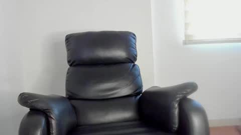 Snapshot of lukeglanton17 chatting on May 24, 2026, 12:54 pm Luke online show from May 24, 2026, 12:54 pm