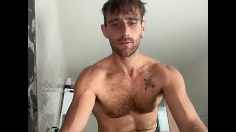 Snapshot of lukegunn22 chatting on December 25, 2024, 2:03 am MR. Luke Gunn online show from December 25, 2024, 2:03 am