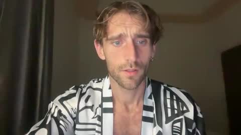 Snapshot of lukegunn22 chatting on November 8, 2025, 10:19 pm MR. Luke Gunn online show from November 8, 2025, 10:19 pm