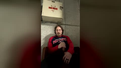 lukekibbe27 online show from January 31, 2026, 11:58 pm