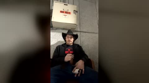 lukekibbe27 online show from February 9, 2026, 12:03 am