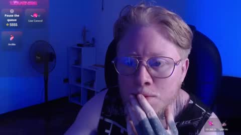 Snapshot of lukethompsson chatting on February 7, 2025, 7:06 pm LUKEFTM online show from February 7, 2025, 7:06 pm