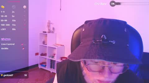 Snapshot of lukethompsson chatting on February 17, 2025, 4:53 am LUKEFTM online show from February 17, 2025, 4:53 am