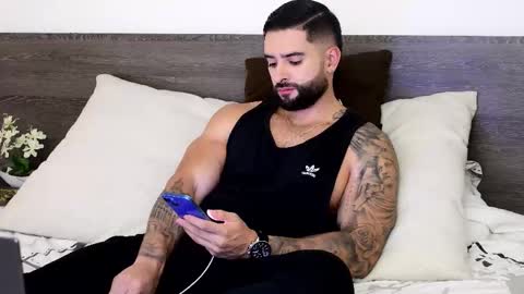 Snapshot of lukhass chatting on October 26, 2025, 2:06 am Lukhas f4f online show from October 26, 2025, 2:06 am