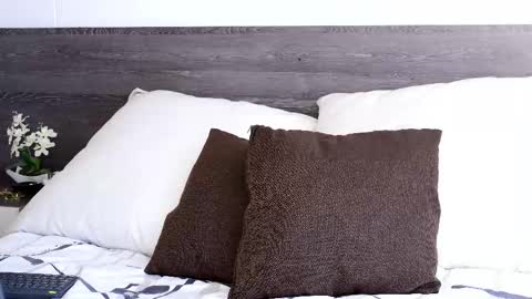 Snapshot of lukhass chatting on October 26, 2025, 6:25 pm Lukhas f4f online show from October 26, 2025, 6:25 pm