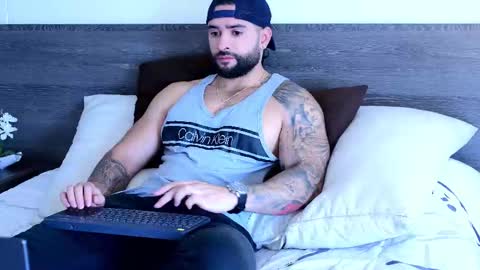 Snapshot of lukhass chatting on October 30, 2025, 5:24 pm Lukhas f4f online show from October 30, 2025, 5:24 pm