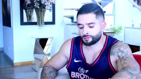 Snapshot of lukhass chatting on November 7, 2025, 8:53 pm Lukhas f4f online show from November 7, 2025, 8:53 pm