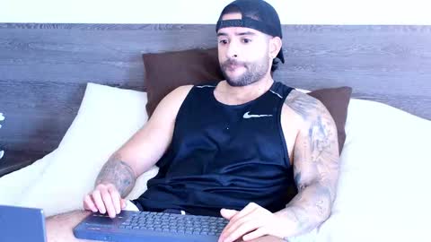 Snapshot of lukhass chatting on December 4, 2025, 5:21 pm Lukhas f4f online show from December 4, 2025, 5:21 pm