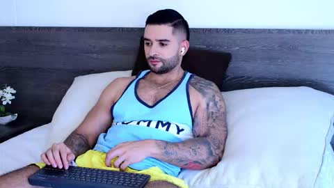 Snapshot of lukhass chatting on December 13, 2025, 8:14 pm Lukhas f4f online show from December 13, 2025, 8:14 pm