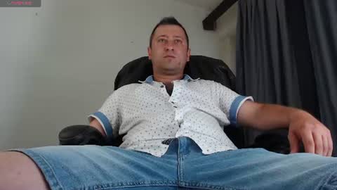 Sir Alex online show from July 5, 2026, 1:40 pm