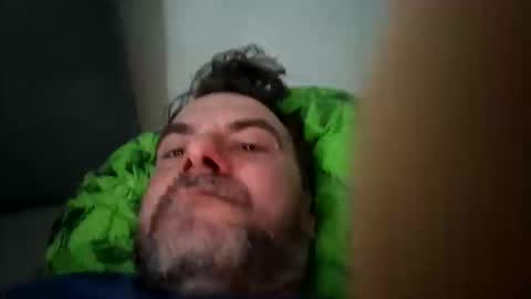 lukypuky232137993 online show from March 31, 2026, 10:37 am