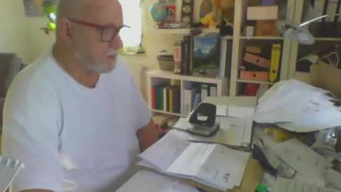 Snapshot of luley58 chatting on March 30, 2026, 8:15 am luley58 online show from March 30, 2026, 8:15 am