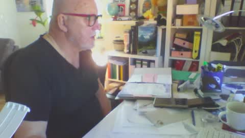 Snapshot of luley58 chatting on April 7, 2026, 7:42 am luley58 online show from April 7, 2026, 7:42 am