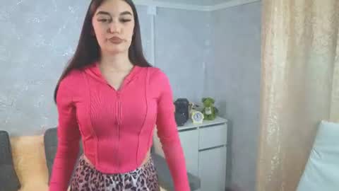 lullabyofnight online show from June 16, 2026, 10:56 pm