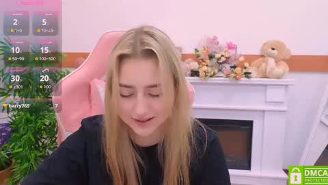 Lily online show from November 17, 2025, 6:41 am