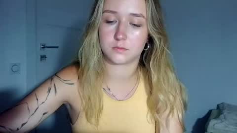 Snapshot of lulu_baby1 chatting on July 27, 2026, 8:05 pm Lulu Baby18 online show from July 27, 2026, 8:05 pm