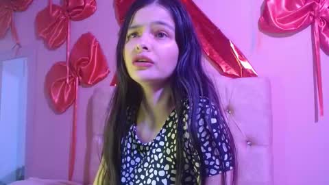 Snapshot of lulu_cm chatting on February 25, 2026, 5:22 pm lulu_cm online show from February 25, 2026, 5:22 pm