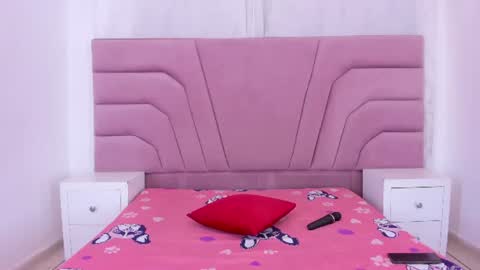 Snapshot of lulu_kissx chatting on June 24, 2026, 12:04 pm Lulu online show from June 24, 2026, 12:04 pm