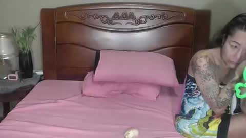 lulu_wild online show from March 22, 2026, 11:57 am