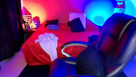 Snapshot of lulubigtitts chatting on October 22, 2025, 9:14 pm LuluBigTitts online show from October 22, 2025, 9:14 pm