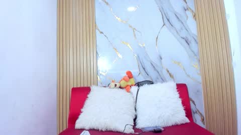 LULU online show from March 25, 2026, 7:31 pm