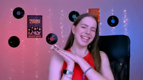 Sweet Lumi online show from May 21, 2026, 7:37 am