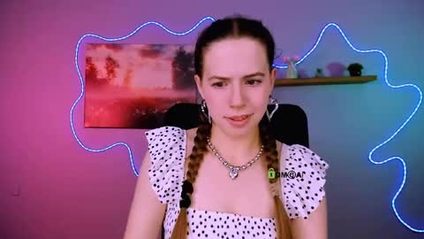 Sweet Lumi online show from May 31, 2026, 7:26 am