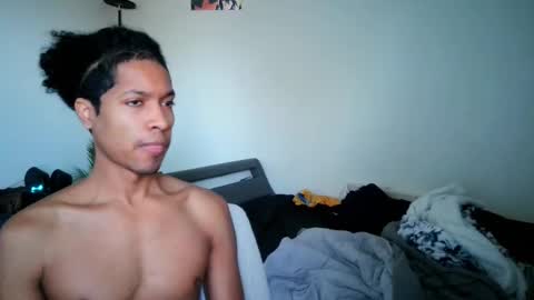 luminous online show from December 8, 2024, 8:15 pm