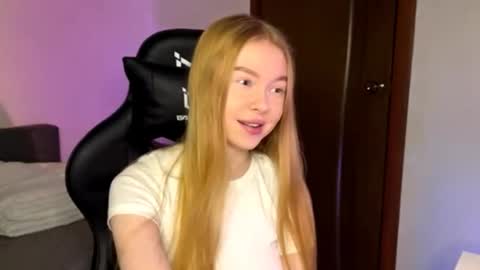 Sia online show from December 19, 2025, 4:58 pm